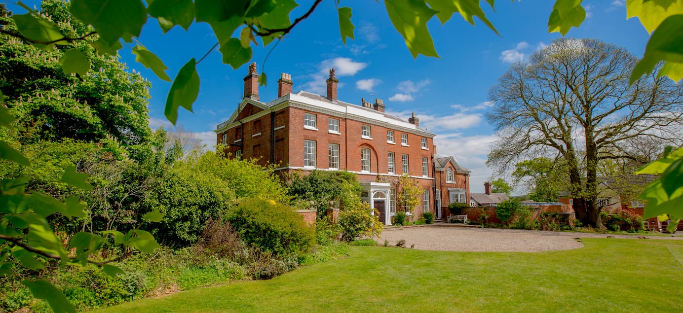 Peacock Lodge at Winterfold
